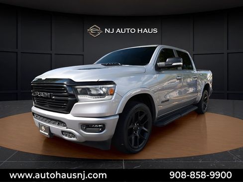 Used 2022 RAM 1500 Laramie w/ Night Edition AWD/4WD image 4