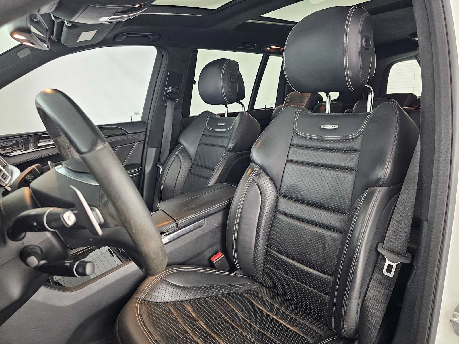 Used 2015 Mercedes-Benz GL 63 AMG 4MATIC image 23