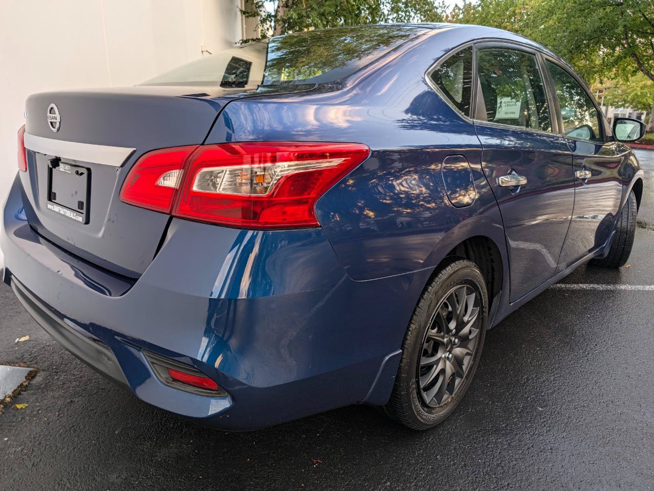 Used 2017 Nissan Sentra S FWD image 6