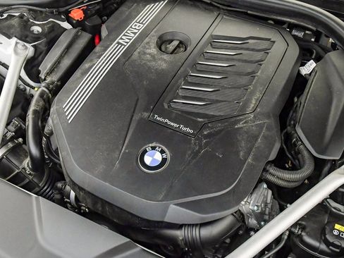 Certified 2022 BMW 740i w/ M Sport Package image 36