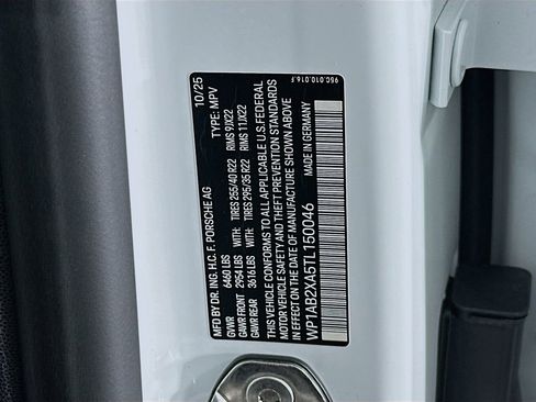New 2026 Porsche Macan 4S Electric AWD/4WD image 36