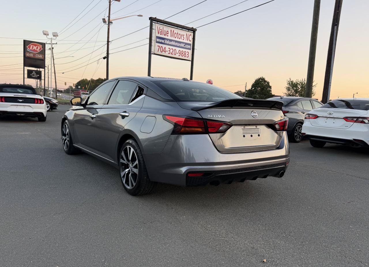 Used 2021 Nissan Altima 2.5 SV FWD image 4