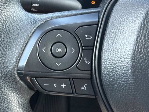 Used 2026 Toyota Corolla LE FWD image 28
