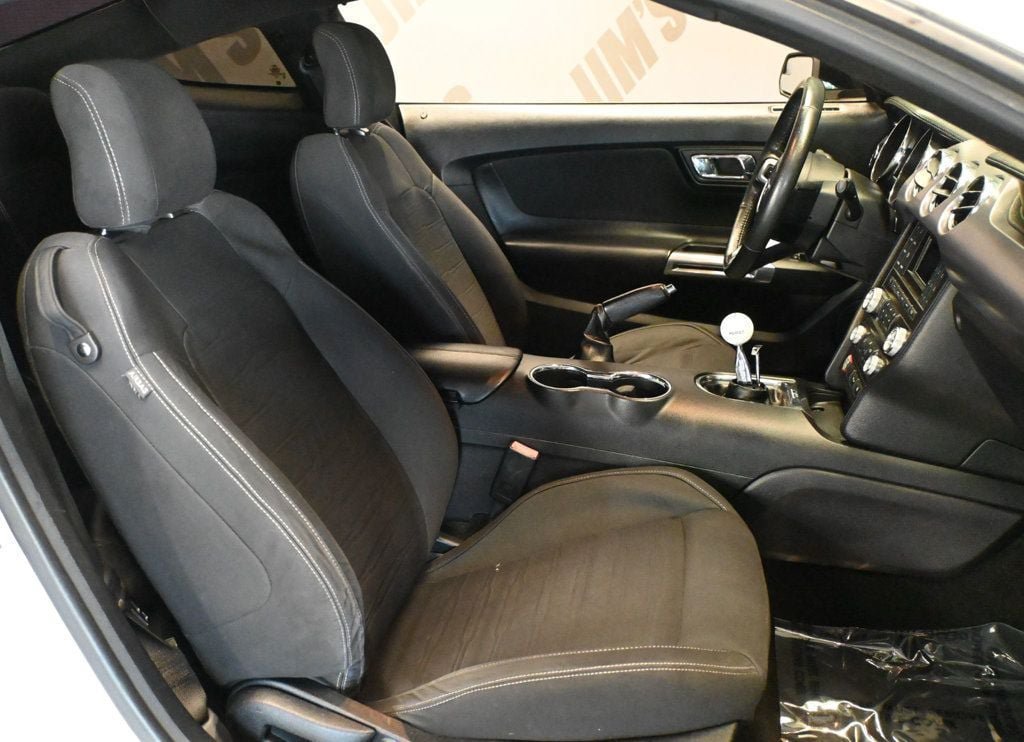 Used 2015 Ford Mustang GT RWD image 17