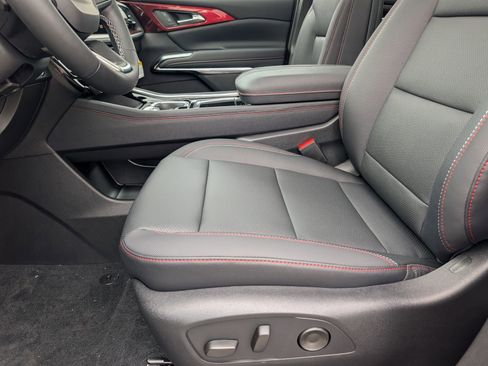 New 2026 Chevrolet Traverse Z71 w/ Enhanced Driving Package AWD/4WD image 7