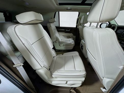 Used 2022 GMC Yukon Denali AWD/4WD image 28