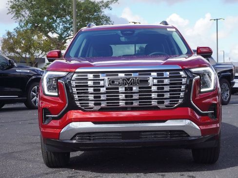 New 2026 GMC Terrain Denali w/ LPO, Black Badging Package image 5