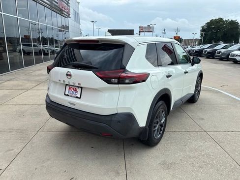 Used 2021 Nissan Rogue S FWD image 7
