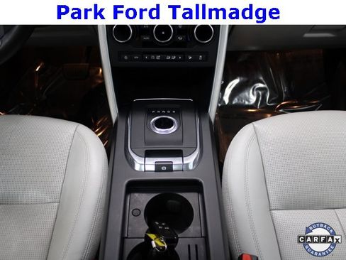 Used 2019 Land Rover Discovery Sport image 19