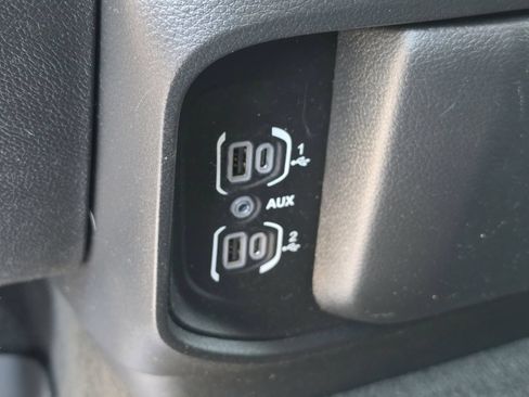 Used 2022 RAM 1500 Laramie RWD image 25