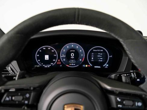 Used 2025 Porsche 911 Carrera GTS image 18