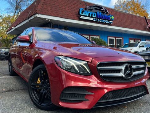 Used 2017 Mercedes-Benz E 300 4MATIC image 1