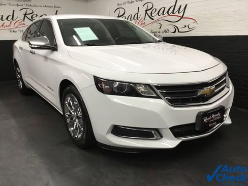 Used 2016 Chevrolet Impala LT w/ Convenience Package image 3