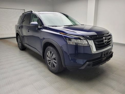 Used 2022 Nissan Pathfinder SV w/ Cargo Package AWD/4WD image 13