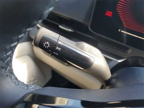 New 2026 Kia Carnival EX image 29