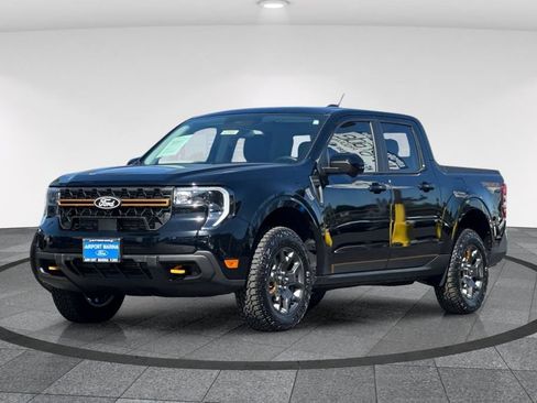 Certified 2025 Ford Maverick Tremor AWD/4WD image 11