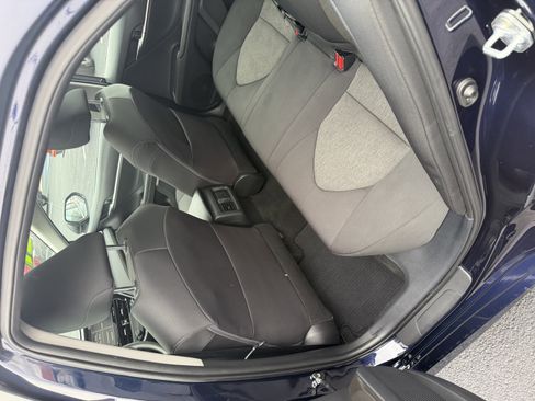 Used 2021 Toyota Camry LE image 8