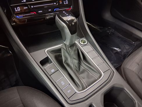 Used 2025 Volkswagen Jetta S FWD image 16