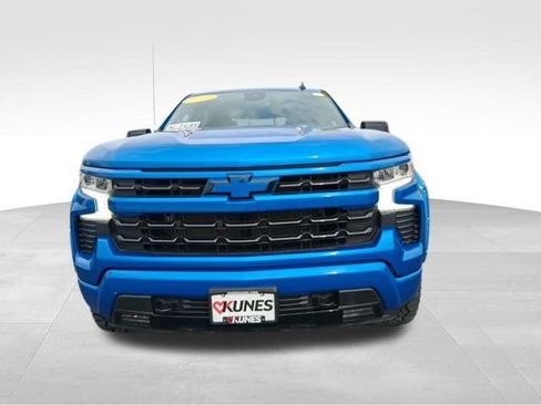 Used 2022 Chevrolet Silverado 1500 RST w/ Convenience Package II AWD/4WD image 5