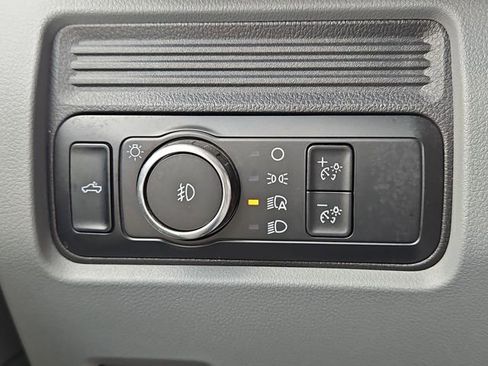 Used 2025 Ford F250 XLT AWD/4WD image 23