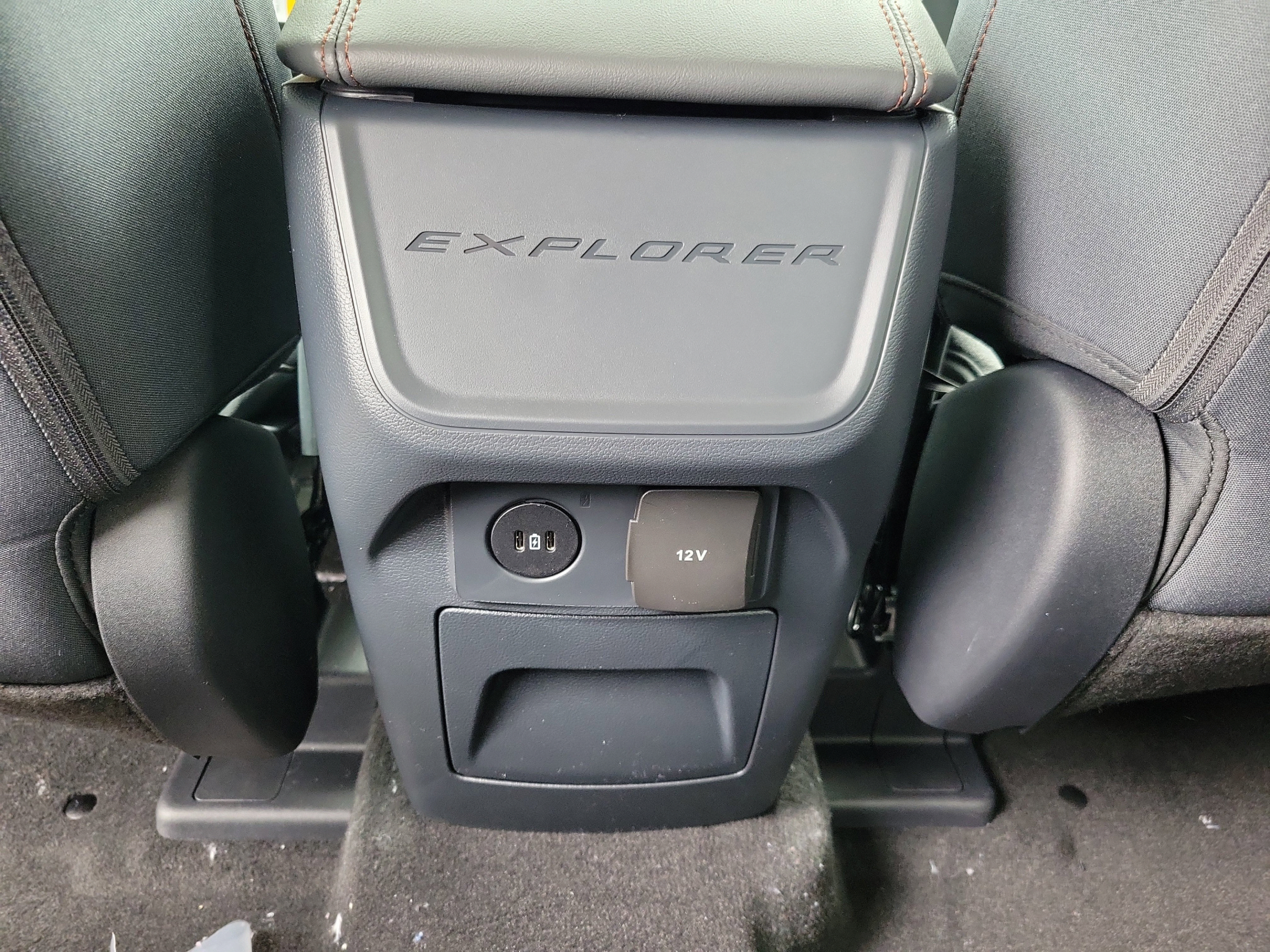 New 2026 Ford Explorer Active RWD image 11