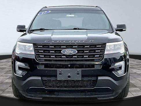 Used 2017 Ford Explorer Sport w/ Equipment Group 401A AWD/4WD image 3