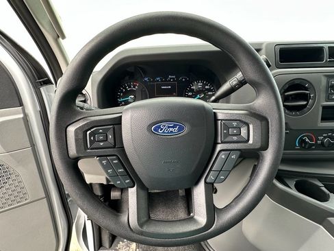 New 2027 Ford E-450 and Econoline 450 Super Duty w/ Power Equipment Group RWD image 8