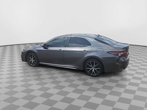 Used 2023 Toyota Camry SE FWD image 6