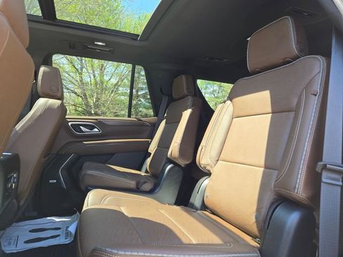Used 2023 Chevrolet Tahoe High Country AWD/4WD image 20