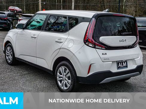 Used 2025 Kia Soul LX image 5