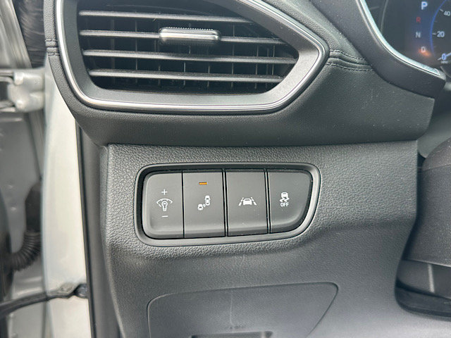 Used 2019 Hyundai Santa Fe SEL FWD image 23