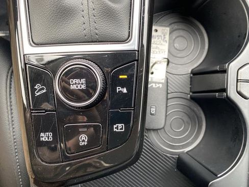 Used 2023 Kia Sportage EX image 23