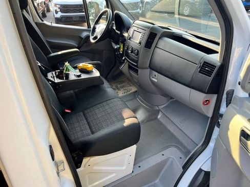 Used 2017 Mercedes-Benz Sprinter 3500 image 25