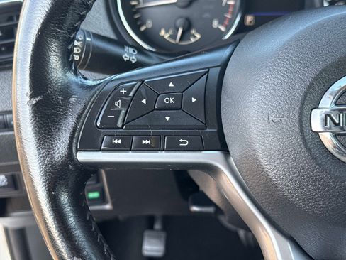 Used 2020 Nissan Rogue SV AWD/4WD image 32