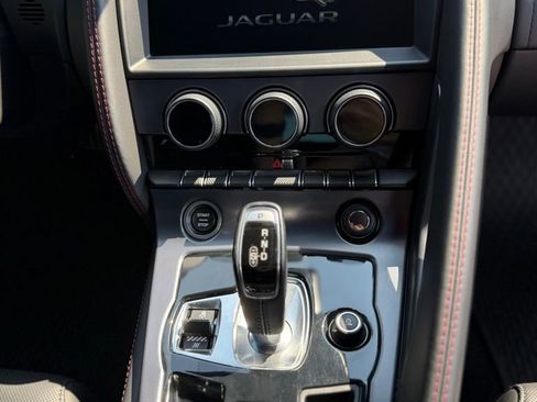 Used 2021 Jaguar F-TYPE R image 27