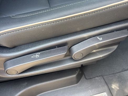 Used 2025 Chevrolet Tahoe Premier image 16