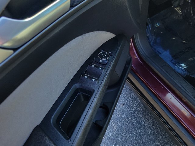 Used 2013 Ford Fusion S FWD image 14