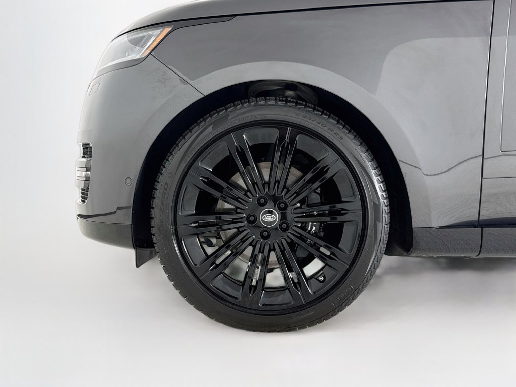 Used 2024 Land Rover Range Rover SE AWD/4WD image 27