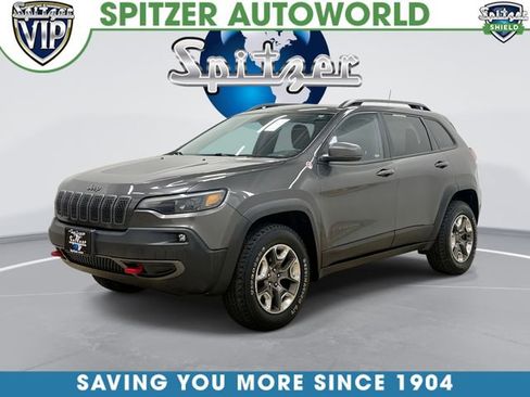 Used 2019 Jeep Cherokee Trailhawk w/ Cold Weather Group AWD/4WD image 1