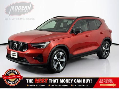 Used 2023 Volvo XC40 B5 Ultimate AWD/4WD image 1