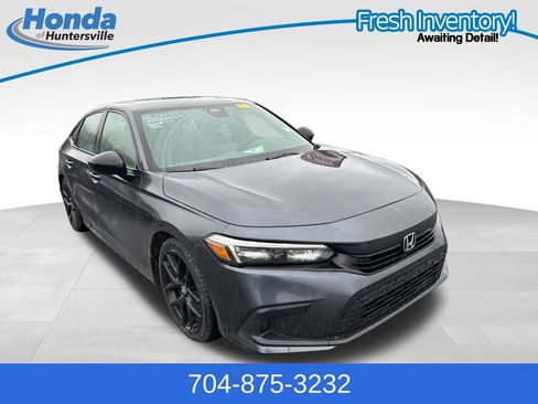 Used 2023 Honda Civic Sport image 1