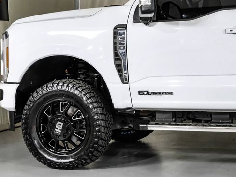 Used 2026 Ford F350 Lariat AWD/4WD image 14