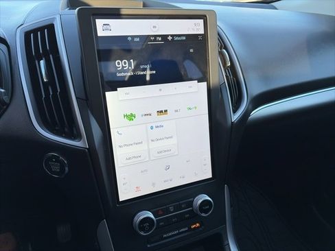 Used 2022 Ford Edge SEL w/ Convenience Package image 17