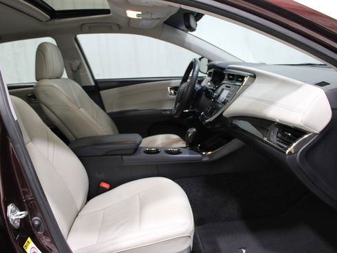 Used 2014 Toyota Avalon XLE Touring FWD image 24