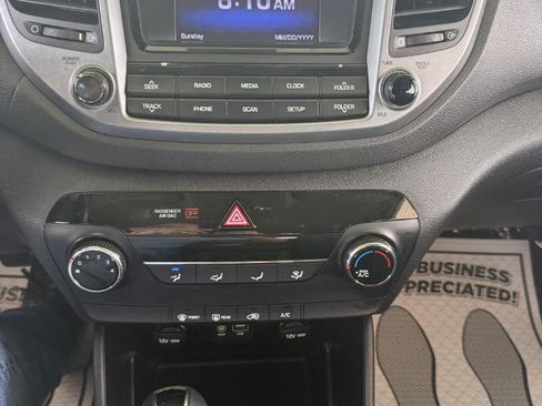 Used 2018 Hyundai Tucson SE AWD/4WD image 15