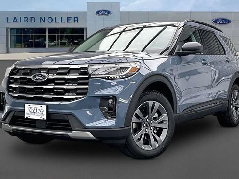 New 2026 Ford Explorer Active w/ Active Comfort Package AWD/4WD image 1