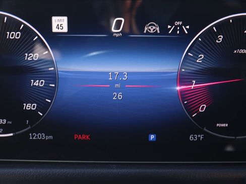 New 2026 Mercedes-Benz GLB 250 4MATIC image 23