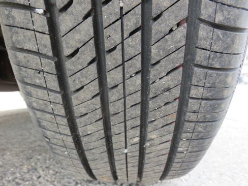 Used 2008 Suzuki SX4 AWD Hatchback w/ Touring Pkg image 35