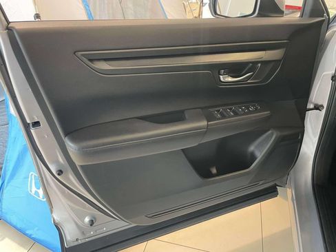Used 2024 Honda CR-V EX image 16