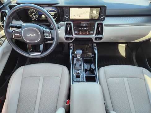 Certified 2023 Kia Sorento SX AWD/4WD image 10